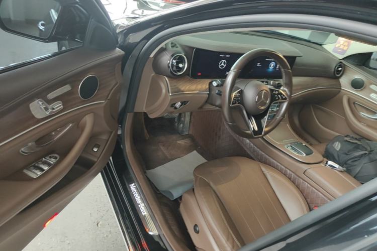 Used Mercedes-Benz E-Class 2022 Revised Version E 300 L Fashion Edition Driver Seat