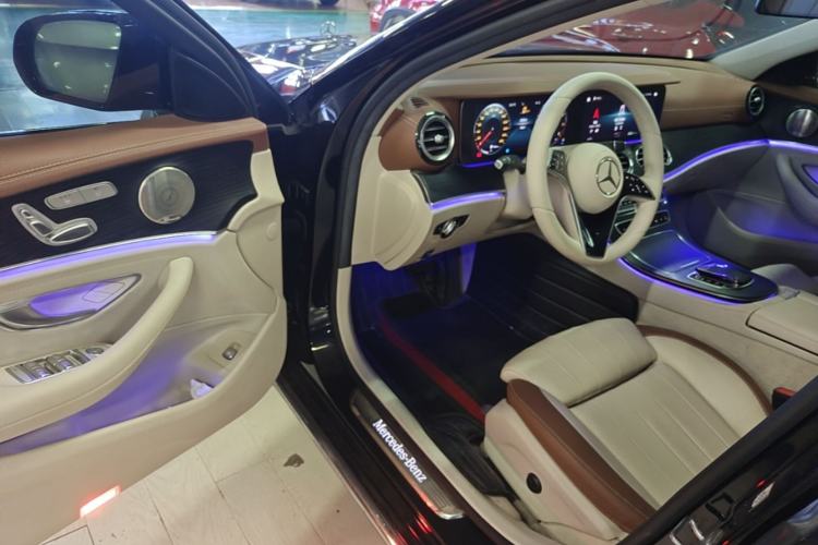 Used Mercedes-Benz E-Class 2022 Second Facelift E 300 L Luxury Edition Driver Seat