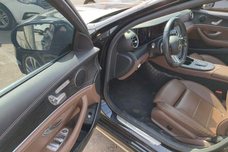 Used Mercedes-Benz E-Class 2022 E 260 L Sport Edition Driver Seat