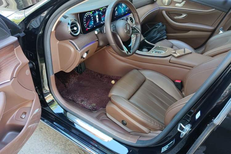 Used Mercedes-Benz E-Class 2022 Updated E 300 L Luxury Edition Driver Seat