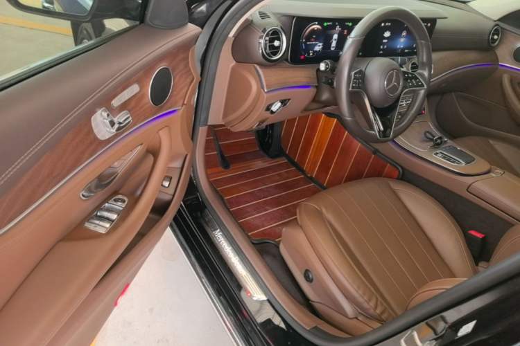 Used Mercedes-Benz E-Class 2022 Updated E 300 L Stylish Edition Driver Seat