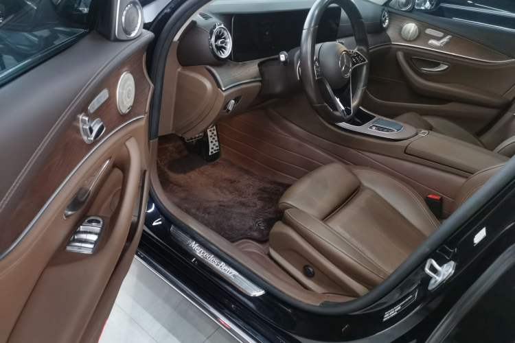 Used Mercedes-Benz E-Class 2022 Updated E 300 L Luxury Edition Driver Seat