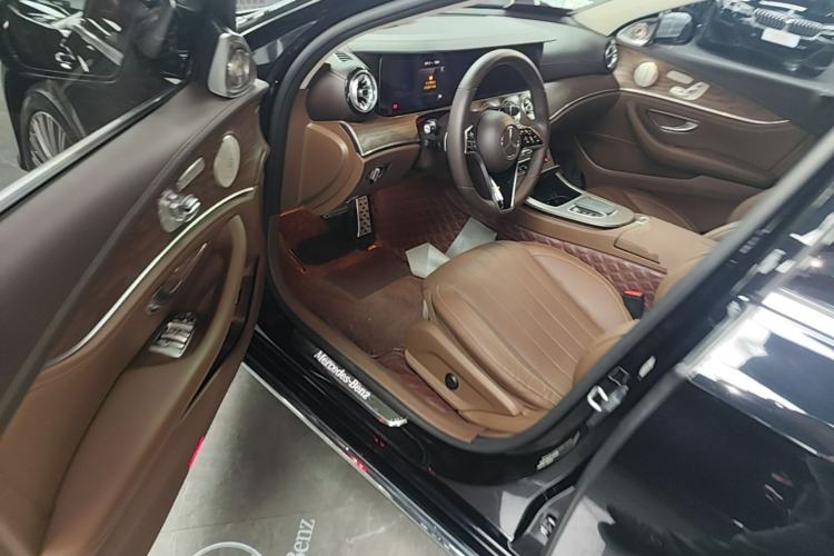Used Mercedes-Benz E-Class 2022 E 300 L Premium Edition Driver Seat