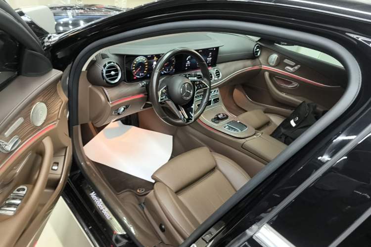 Used Mercedes-Benz E-Class 2022 Updated E 300 L Luxury Edition Driver Seat