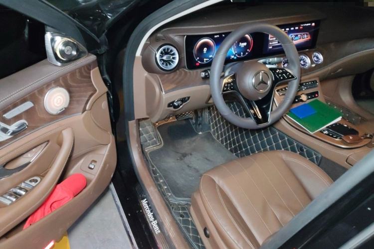 Used Mercedes-Benz E-Class 2022 Revised Version E 300 L Fashion Edition Driver Seat