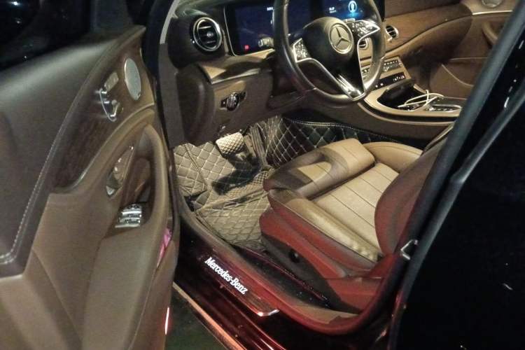 Used Mercedes-Benz E-Class 2022 Updated E 300 L Stylish Edition Driver Seat
