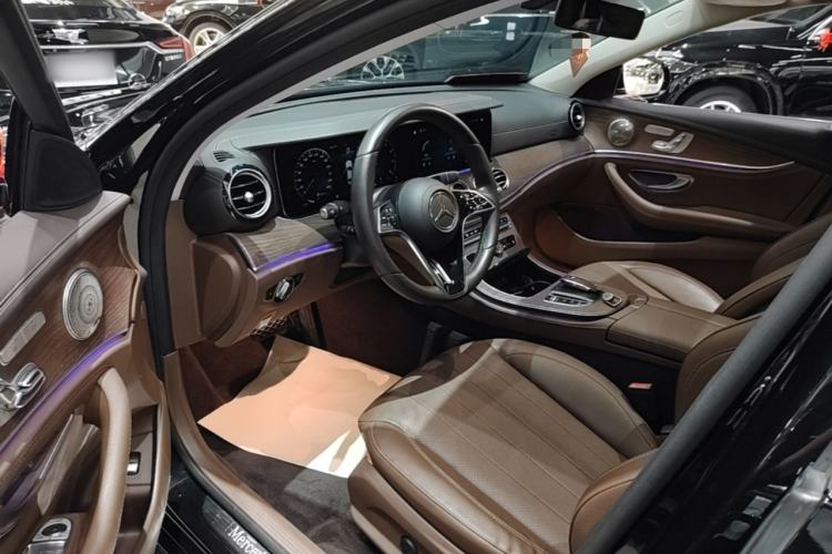 Used Mercedes-Benz E-Class 2022 Revised Version E 300 L Fashion Edition Driver Seat