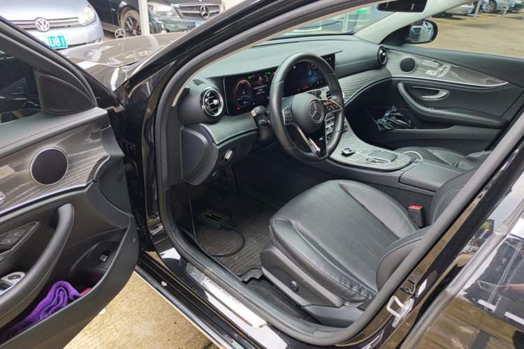 Used Mercedes-Benz E-Class 2022 Revised Version E 300 L Fashion Edition Driver Seat