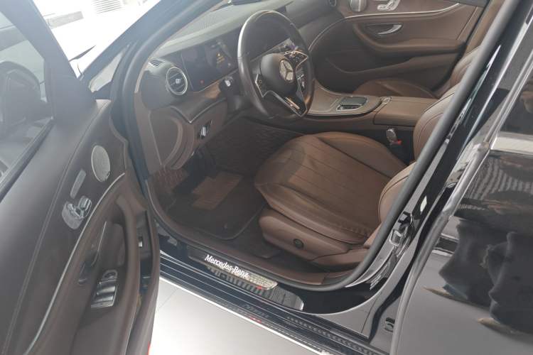 Used Mercedes-Benz E-Class 2022 Updated E 300 L Luxury Edition Driver Seat
