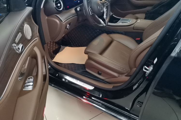 Used Mercedes-Benz E-Class 2022 Second Facelift E 300 L Luxury Edition Driver Seat