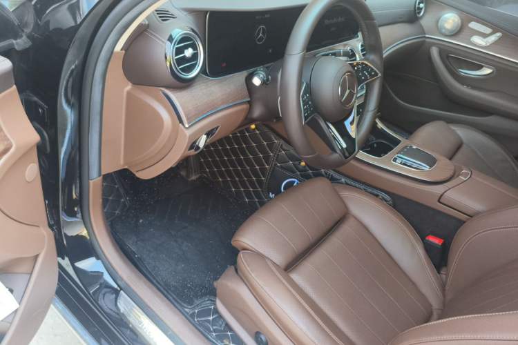 Used Mercedes-Benz E-Class 2022 Second Facelift E 300 L Fashion Edition Driver Seat