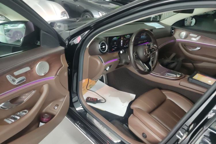 Used Mercedes-Benz E-Class 2022 Second Facelift E 300 L Luxury Edition Driver Seat