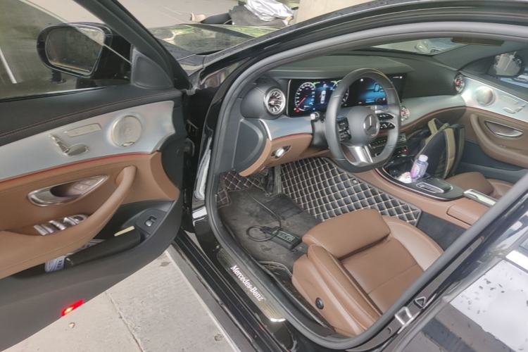 Used Mercedes-Benz E-Class 2022 Second Facelift E 300 L Sport Luxury Edition Driver Seat