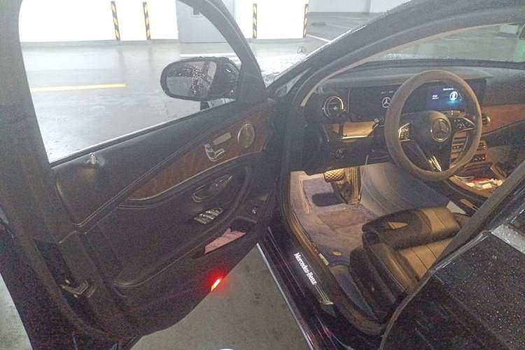 Used Mercedes-Benz E-Class 2022 E 260 L Driver Seat