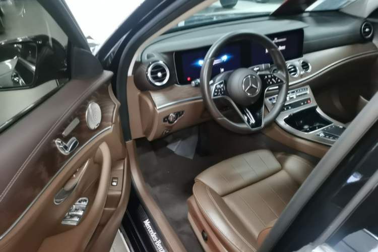 Used Mercedes-Benz E-Class 2022 Updated E 300 L Luxury Edition Driver Seat