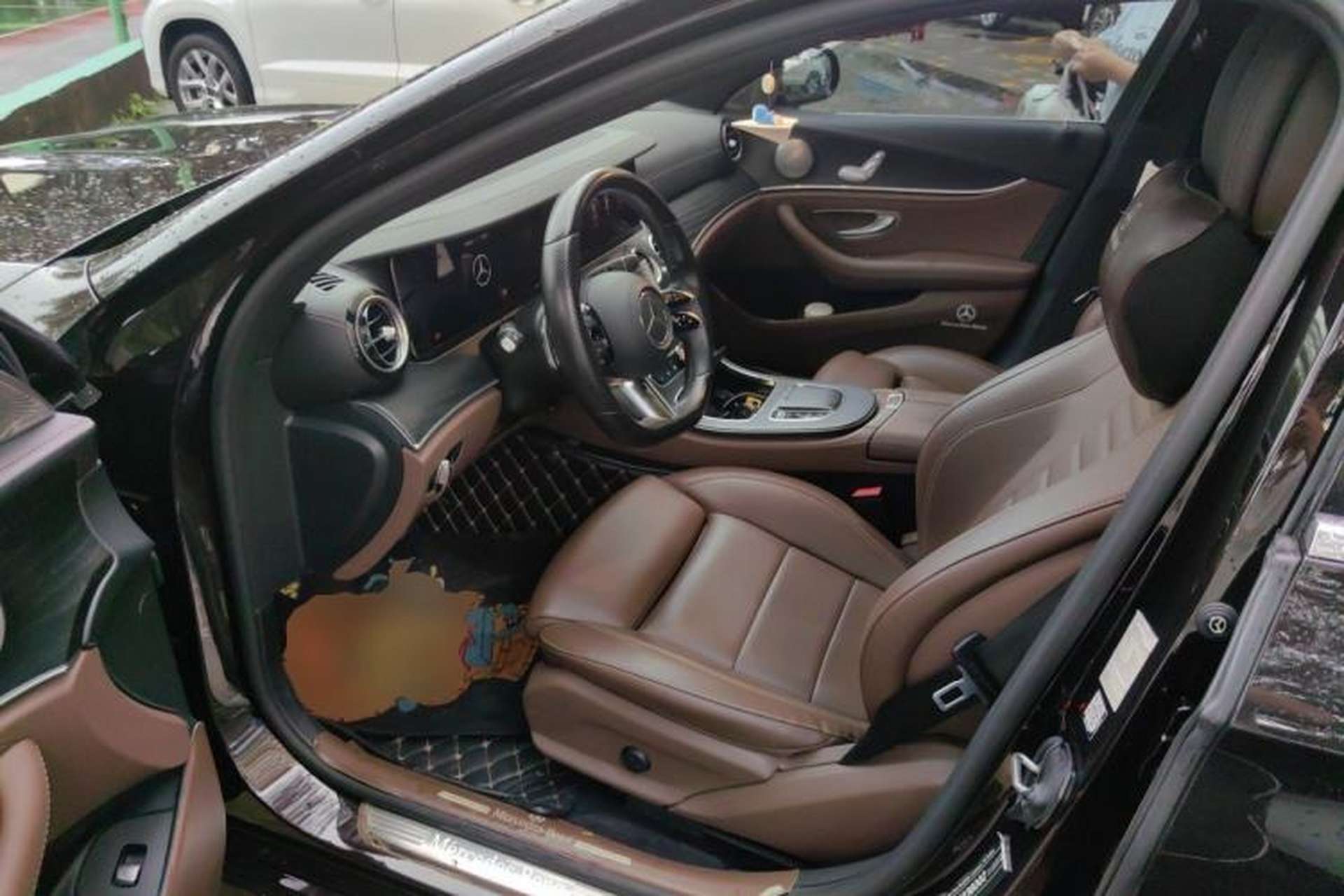 Used Mercedes-Benz E-Class 2022 E 260 L Sport Edition Driver Seat