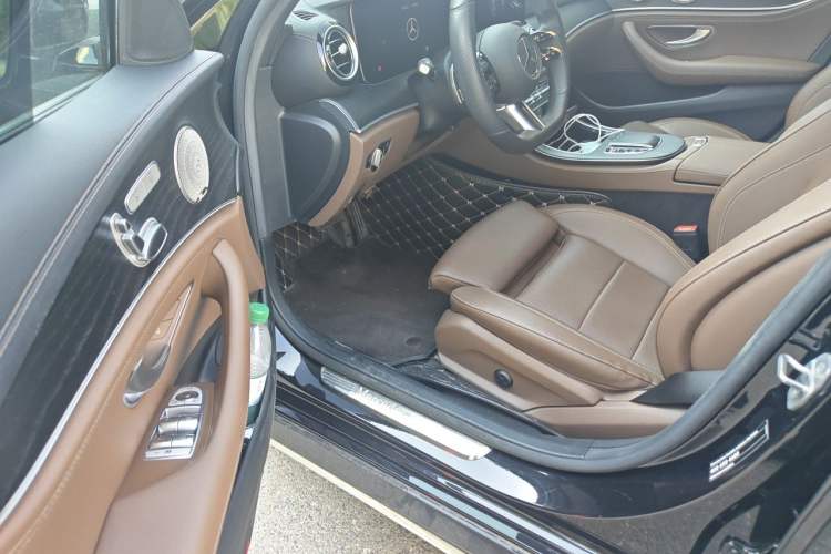 Used Mercedes-Benz E-Class 2022 Second Facelift E 300 L Sport Luxury Edition Driver Seat