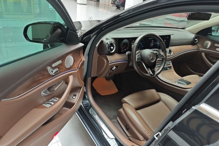 Used Mercedes-Benz E-Class 2022 Second Facelift E 300 L Luxury Edition Driver Seat