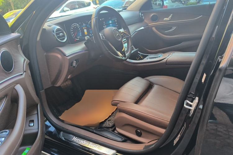 Used Mercedes-Benz E-Class 2022 E 260 L Driver Seat