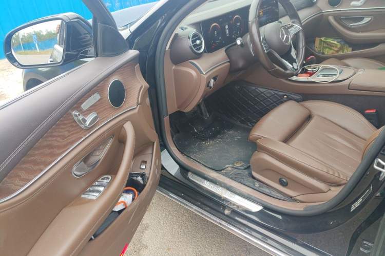 Used Mercedes-Benz E-Class 2022 Second Facelift E 260 L Driver Seat