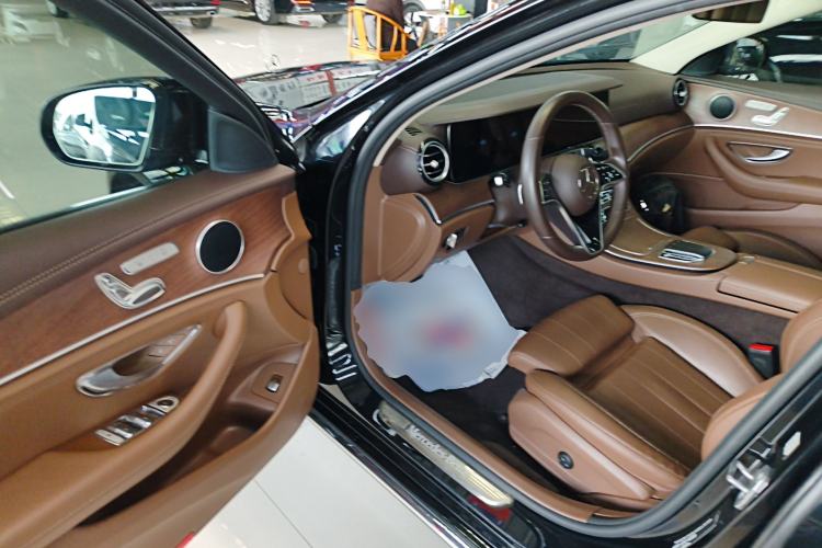 Used Mercedes-Benz E-Class 2022 Updated E 300 L Stylish Edition Driver Seat