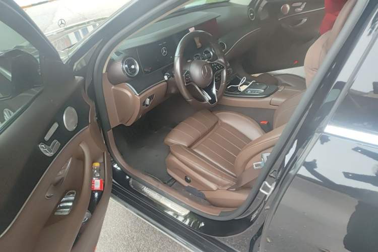 Used Mercedes-Benz E-Class 2022 Second Facelift E 300 L Fashion Edition Driver Seat