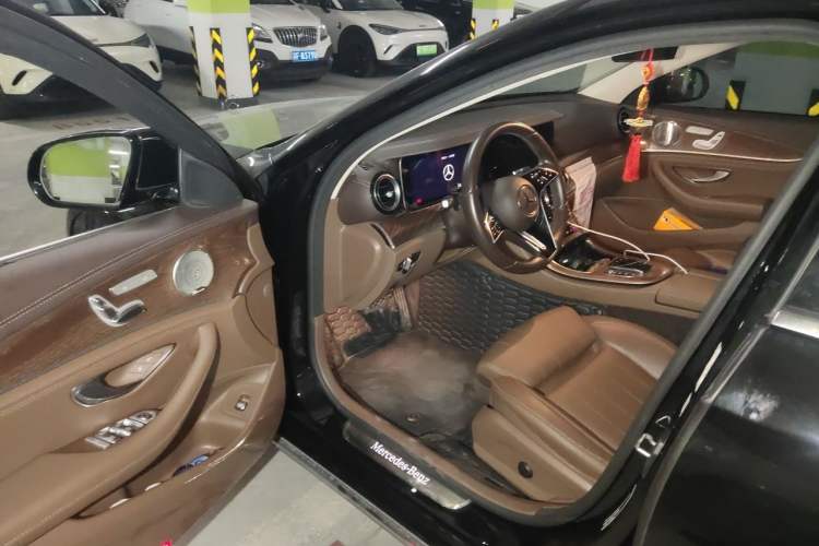 Used Mercedes-Benz E-Class 2022 Updated E 300 L Luxury Edition Driver Seat