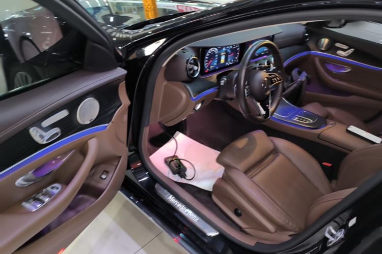 Used Mercedes-Benz E-Class 2022 Second Facelift E 300 L Luxury Edition Driver Seat
