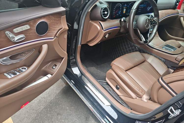 Used Mercedes-Benz E-Class 2022 Second Facelift E 300 L Fashion Edition Driver Seat