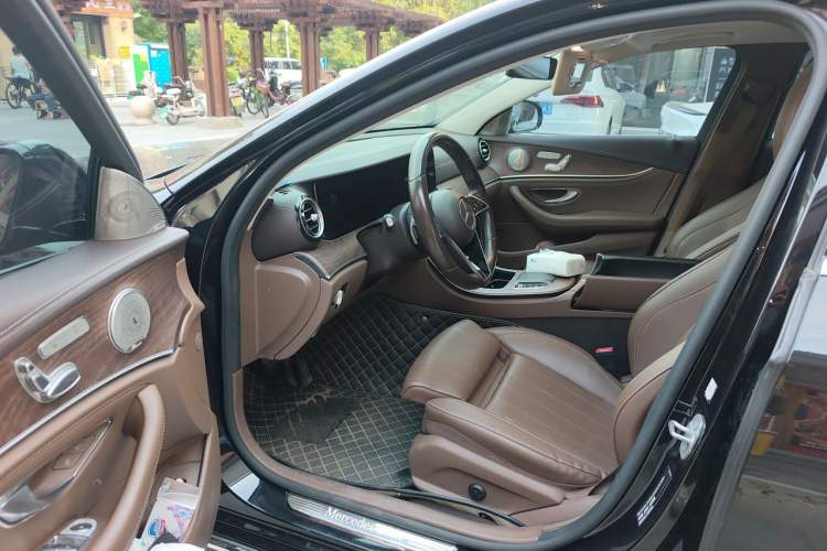 Used Mercedes-Benz E-Class 2022 Updated E 300 L Stylish Edition Driver Seat