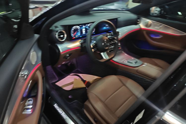 Used Mercedes-Benz E-Class 2022 Revised Version E 300 L Sport Luxury Edition Driver Seat