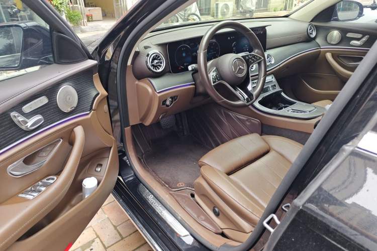 Used Mercedes-Benz E-Class 2022 Second Facelift E 300 L Luxury Edition Driver Seat
