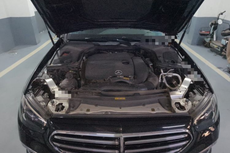 Used Mercedes-Benz E-Class 2022 E 300 L Luxury Model Engine Bay