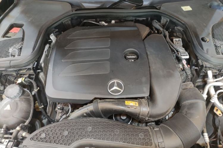 Used Mercedes-Benz E-Class 2022 E 260 L Engine Bay