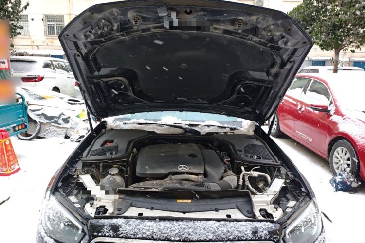 Used Mercedes-Benz E-Class 2022 Updated E 260 L Engine Bay