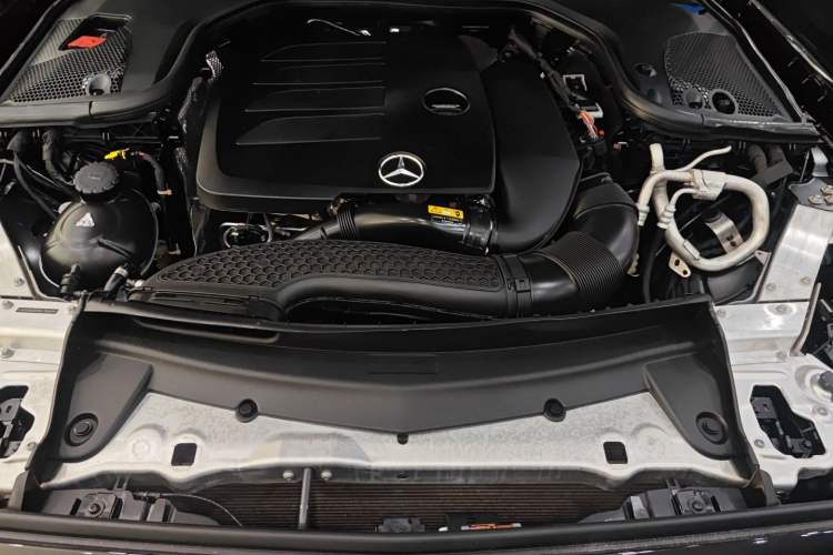 Used Mercedes-Benz E-Class 2022 Updated E 300 L Luxury Edition Engine Bay