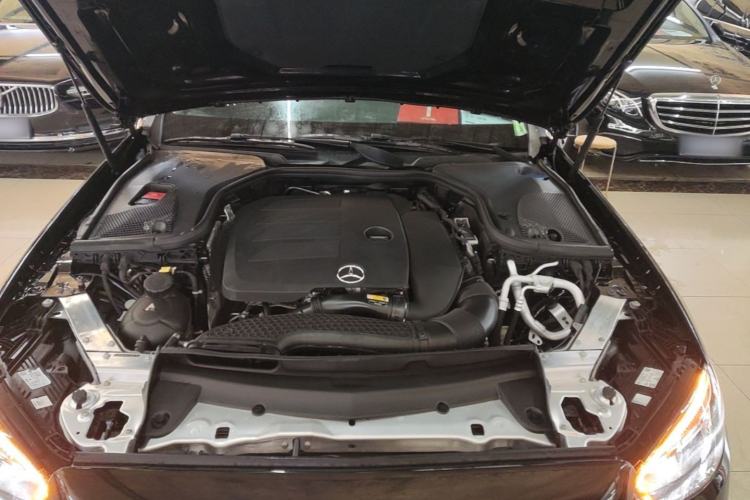 Used Mercedes-Benz E-Class 2022 Revised Version E 300 L Luxury Edition Engine Bay