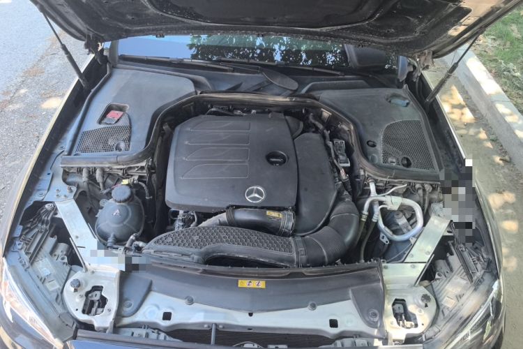 Used Mercedes-Benz E-Class 2022 Revised Version E 300 L Fashion Edition Engine Bay