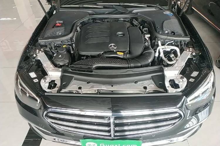 Used Mercedes-Benz E-Class 2022 Revised Version E 300 L Luxury Edition Engine Bay