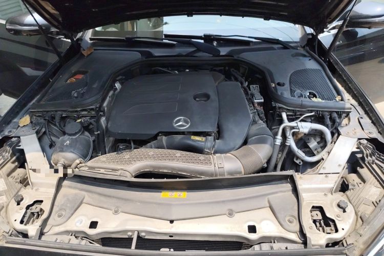 Used Mercedes-Benz E-Class 2022 Updated E 300 L Luxury Edition Engine Bay