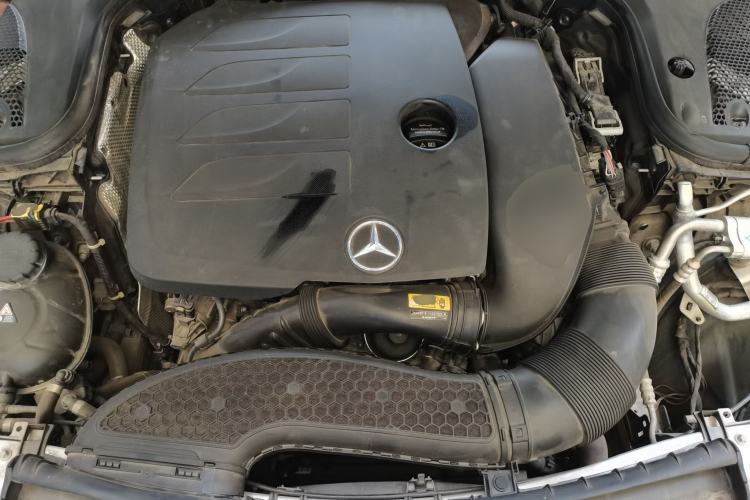 Used Mercedes-Benz E-Class 2022 Revised Version E 300 L Fashion Edition Engine Bay