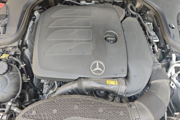 Used Mercedes-Benz E-Class 2022 Revised Version E 300 L Luxury Edition Engine Bay