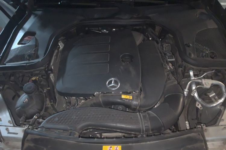 Used Mercedes-Benz E-Class 2022 Revised Version E 300 L Sporty and Stylish Edition Engine Bay