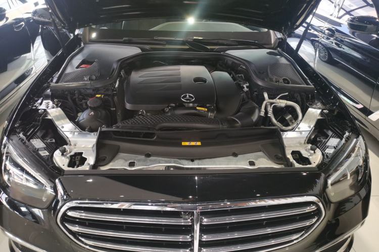 Used Mercedes-Benz E-Class 2022 Revised Version E 300 L Luxury Edition Engine Bay