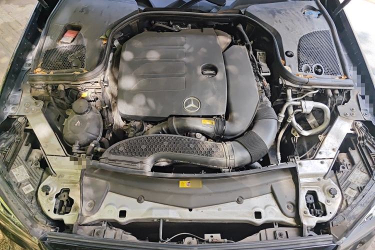 Used Mercedes-Benz E-Class 2022 Revised Version E 300 L Fashion Edition Engine Bay