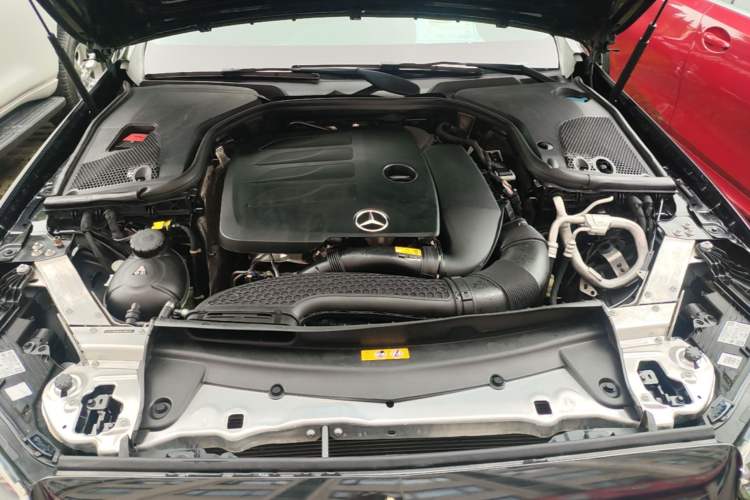 Used Mercedes-Benz E-Class 2022 Second Facelift E 260 L Engine Bay