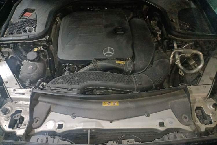 Used Mercedes-Benz E-Class 2022 Updated E 300 L Luxury Edition Engine Bay