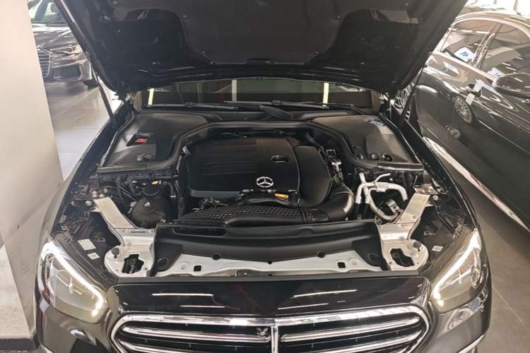 Used Mercedes-Benz E-Class 2022 E 300 L Luxury Model Engine Bay