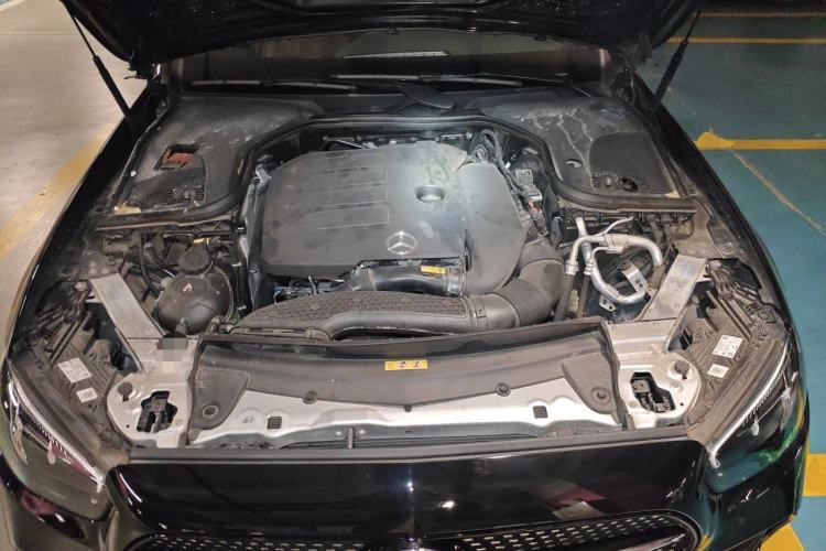 Used Mercedes-Benz E-Class 2022 Revised Version E 300 L Sporty and Stylish Edition Engine Bay