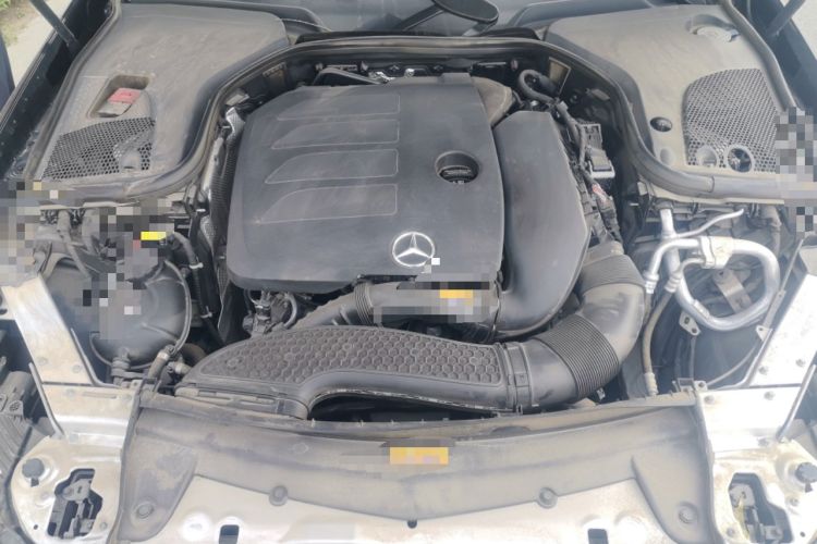 Used Mercedes-Benz E-Class 2022 E 260 L Engine Bay